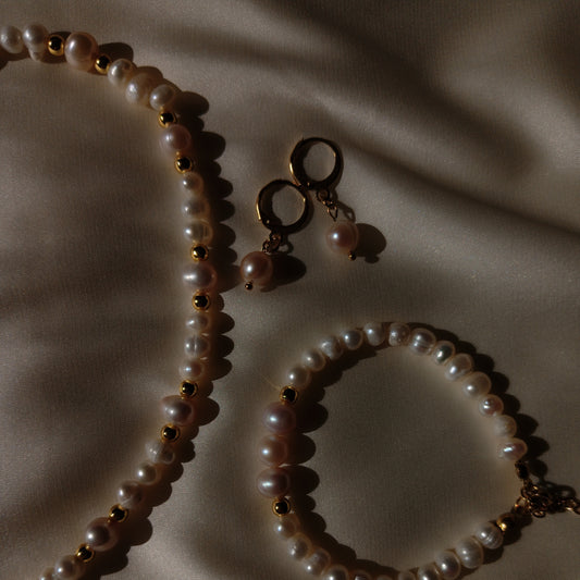 Victoria Petal bracelet